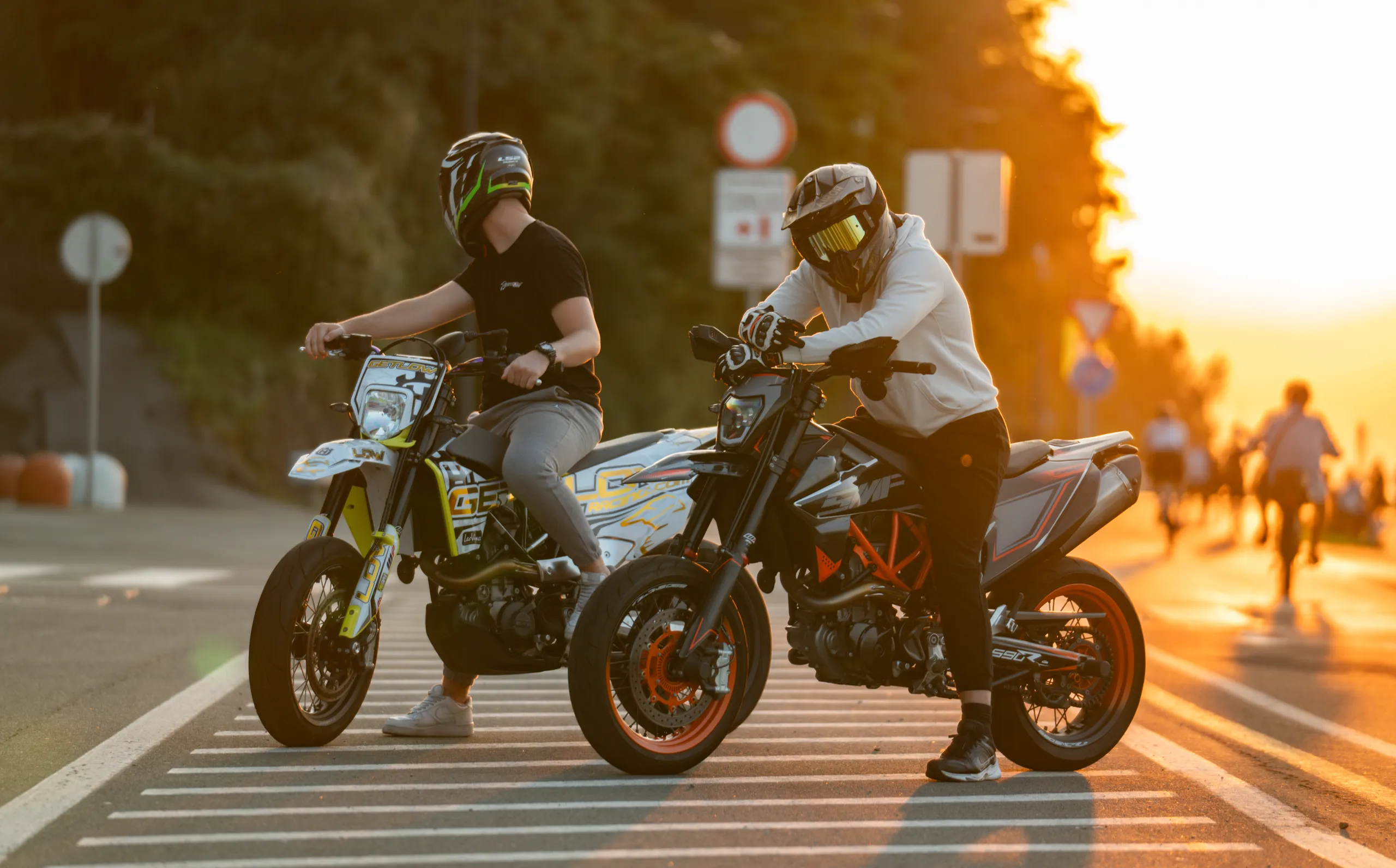 Motorbikes 4